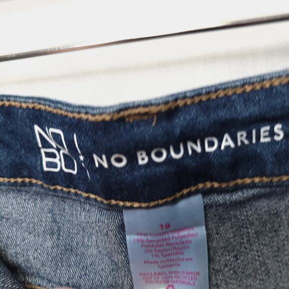 No Boundaries Jeans Size 19 Juniors High Rise Mom Jean Denim​​ - Picture 6 of 8